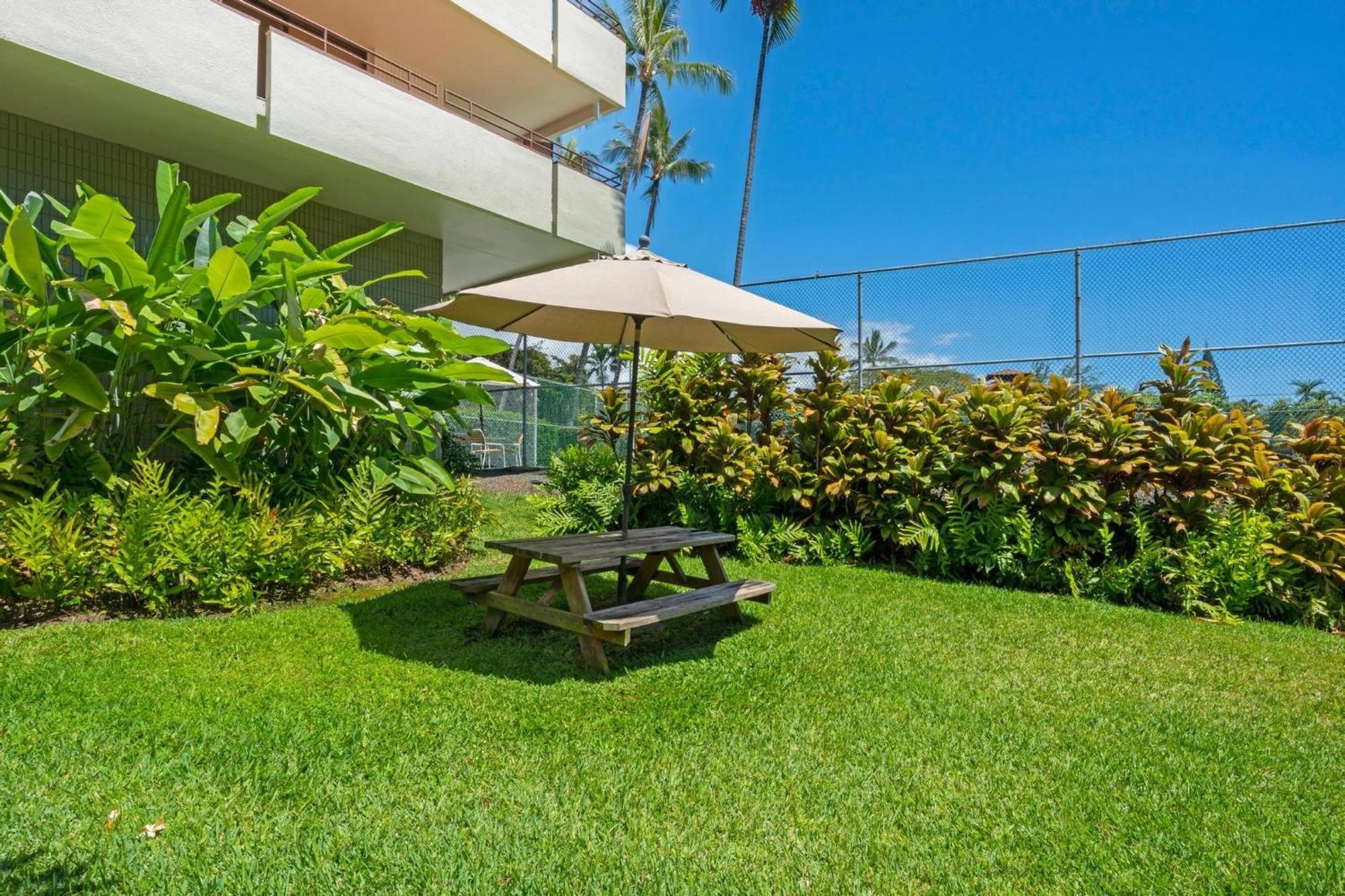Big Island White Sands Village By Coldwell Banker Island Vacations Kailua-Kona Exterior foto
